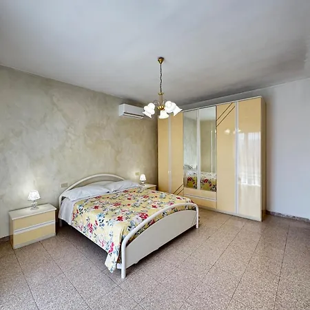 Mare E Monti A 5 Minuti Dal Mare Bed & Breakfast *